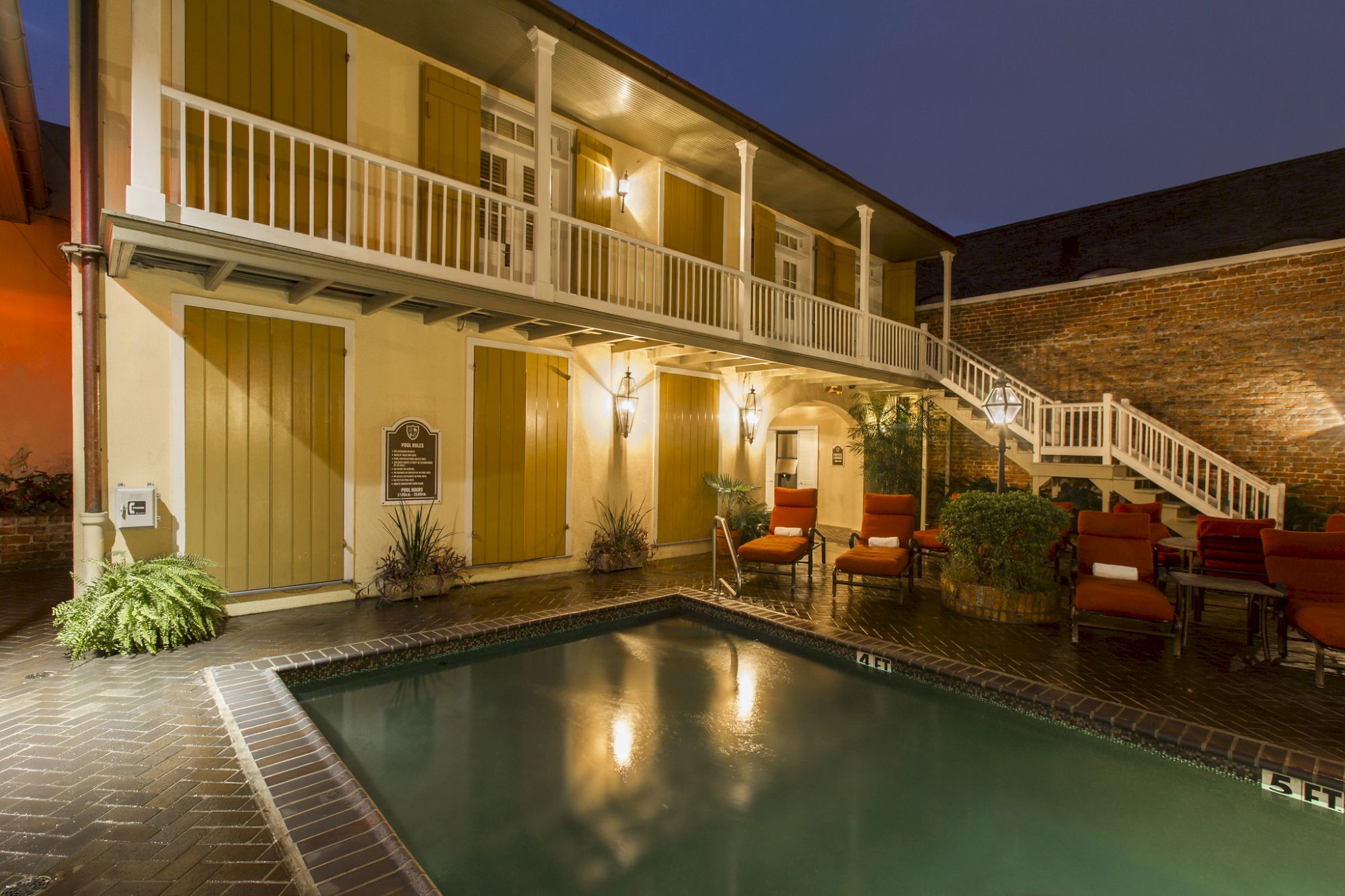 The Dauphine Orleans Hotel