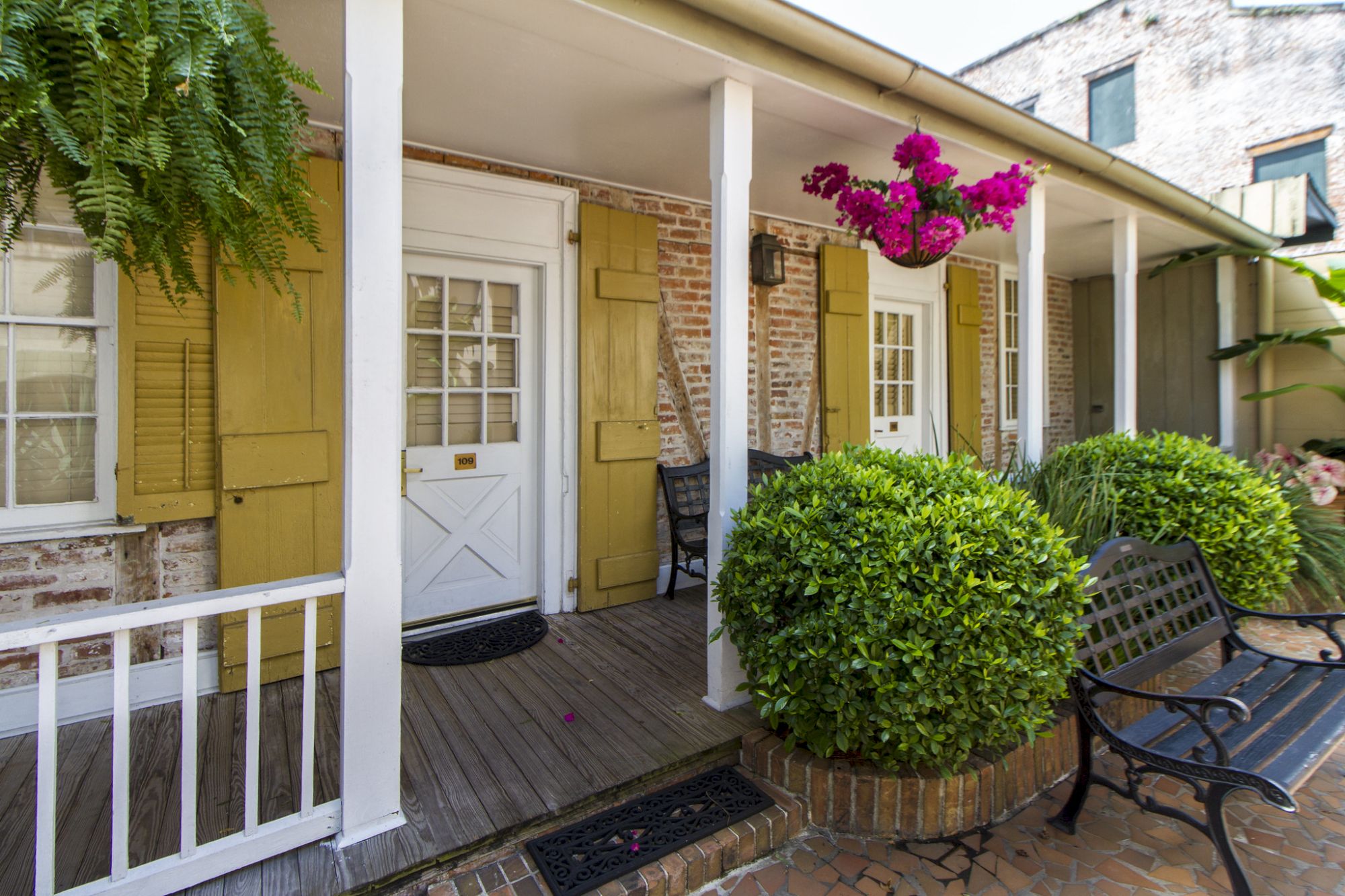 The Dauphine Orleans Hotel
