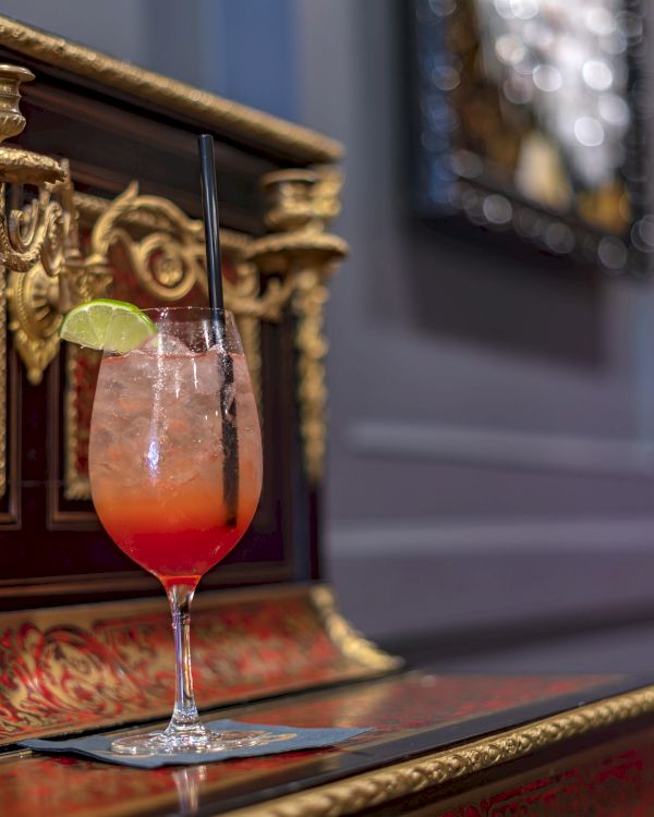 The Dauphine Orleans Hotel